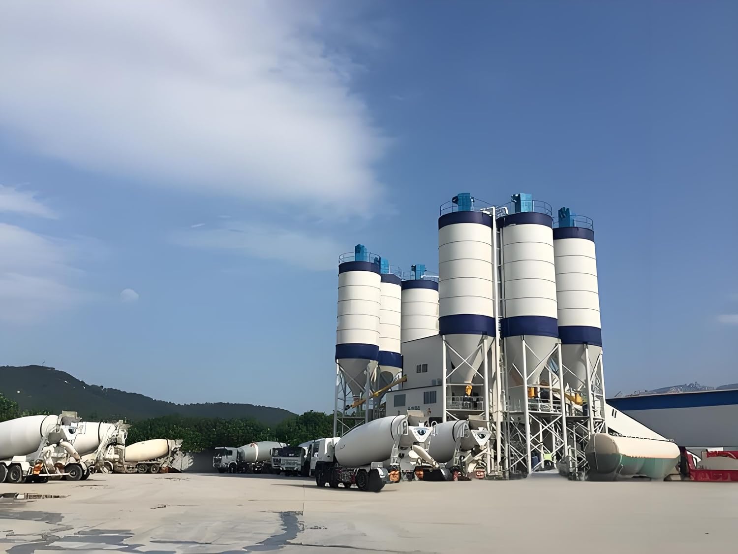 concrete batching plant manufacturer,best concrete batching plant,concrete batching plant pros cons,custom concrete plant engineering,stationary vs mobile concrete plant - detailed features and technical specifications