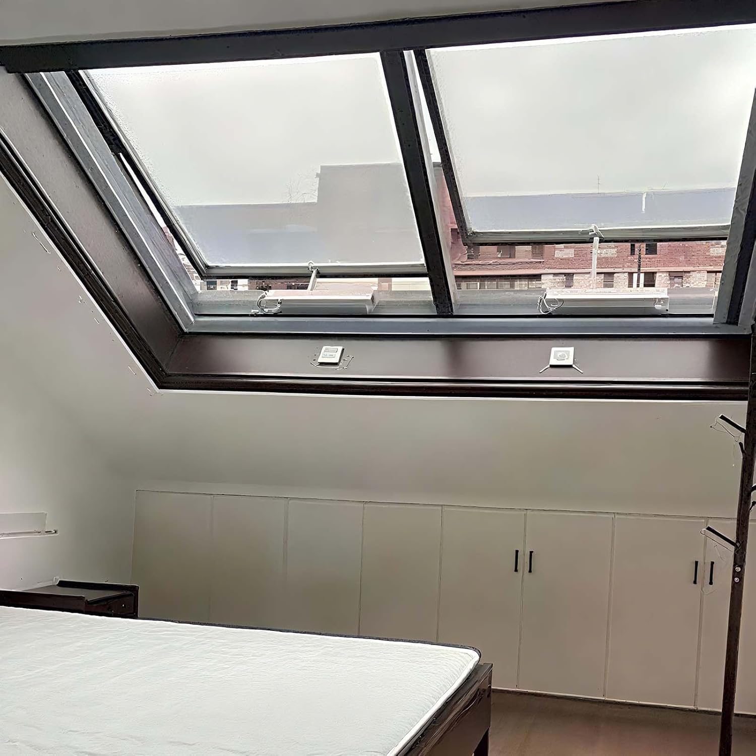 Custom Size Skylight Window: Honest Pros & Cons Review 3 Step-by-step guide for custom size skylight window,should I buy a custom skylight,custom skylight vs standard sizes,custom size skylight pros cons,best custom size skylight,custom skylight worth buying - complete tutorial